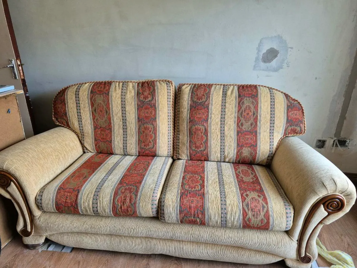 Free- Arm chair and 2 seater couch - Image 3