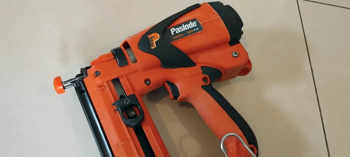 Paslode im65 F16 2nd fix Nail Gun"Fully Serviced" - Image 2