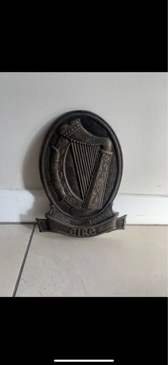 Cast Iron Harp Plaque