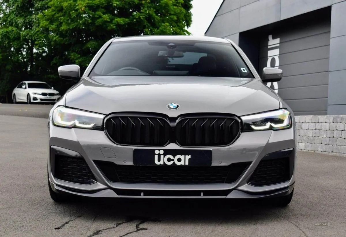 BMW 5 Series 2.0 520d M Sport Saloon - Image 2