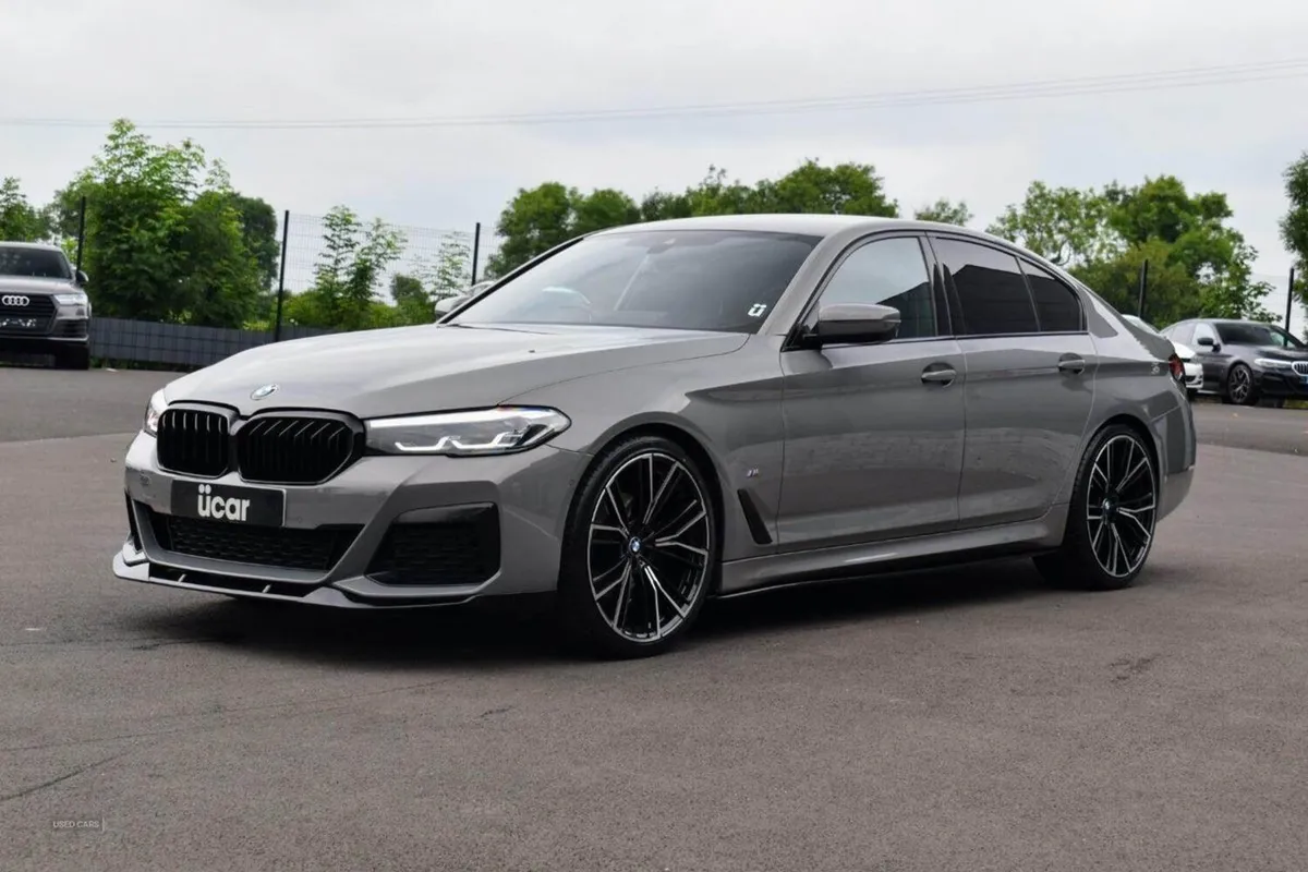 BMW 5 Series 2.0 520d M Sport Saloon - Image 3