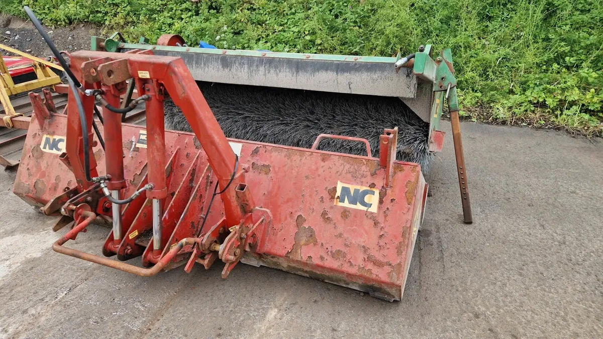 NC Power Box & Road sweeper - Image 1