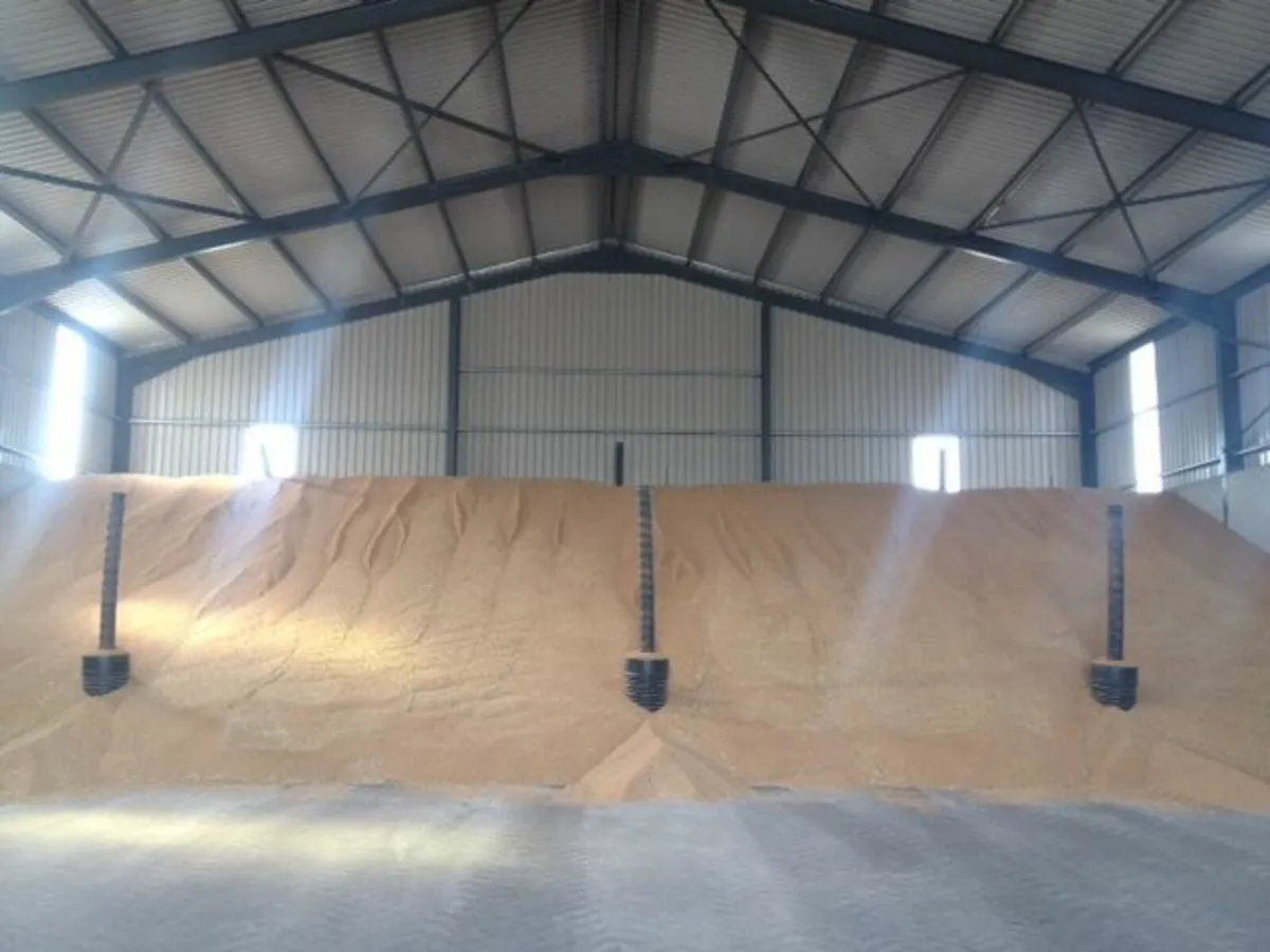 Grain Pedestal Ventilation Fans / Moisture Metres - Image 4