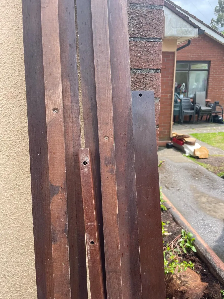 Single bed frame wooden €60 - Image 2
