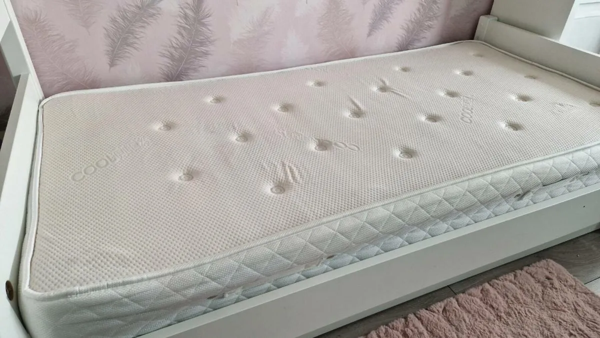 Single mattress. Hight quality - Image 1