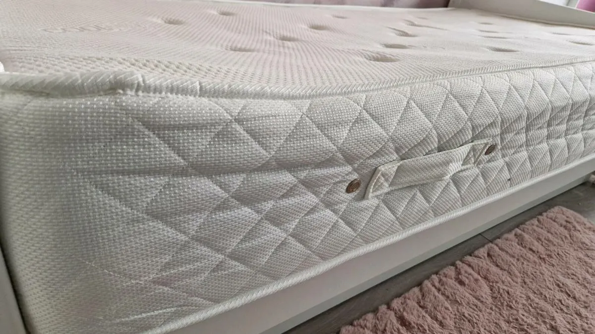 Single mattress. Hight quality - Image 3