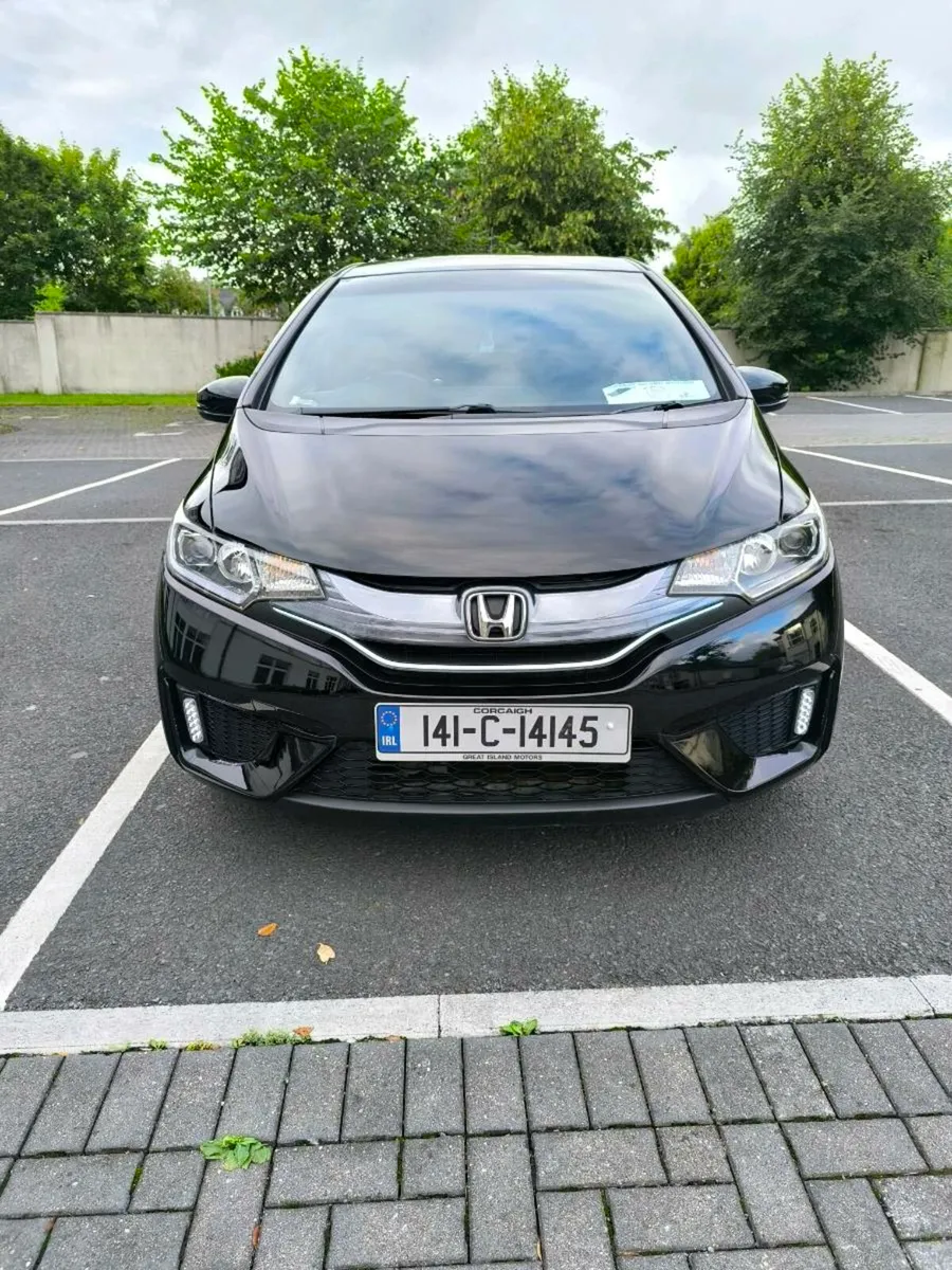 Honda Fit Hybrid Automatic - Image 2