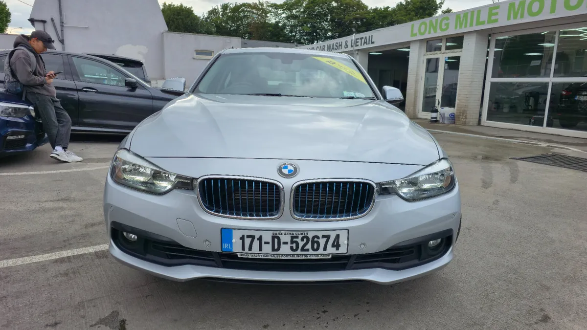 BMW 3-Series 2017 330E - Image 3
