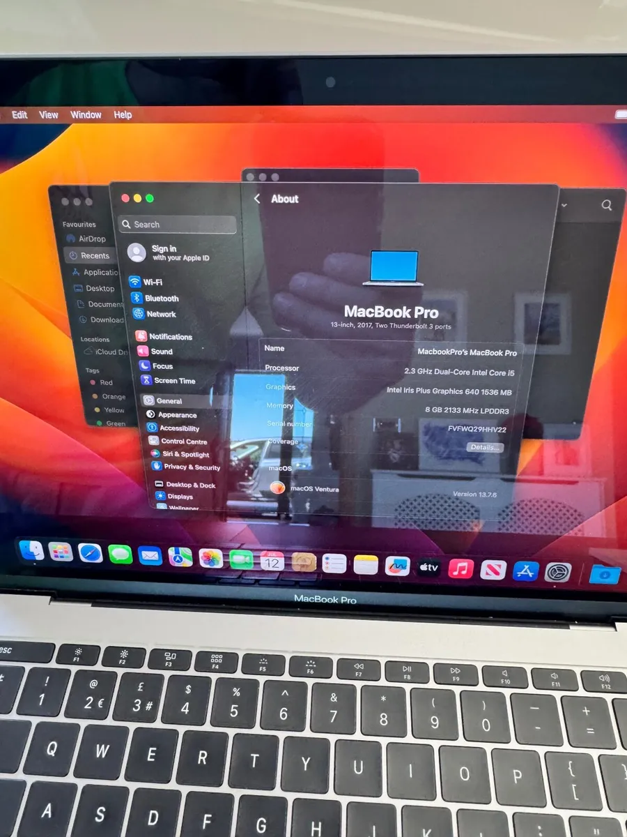 As New 13" Apple MacBook Pro 8GB / 128GB (Boxed) - Image 2
