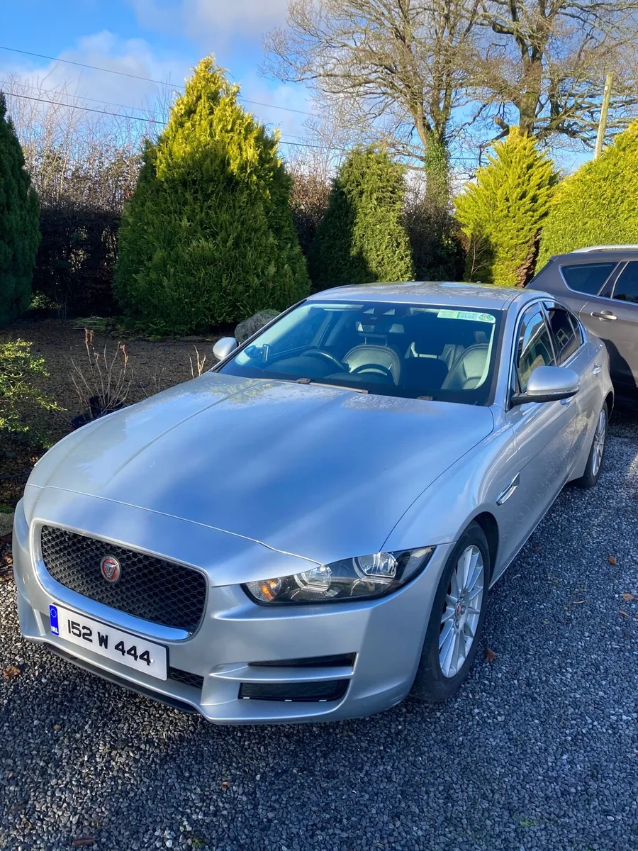 Jaguar XE - Image 2