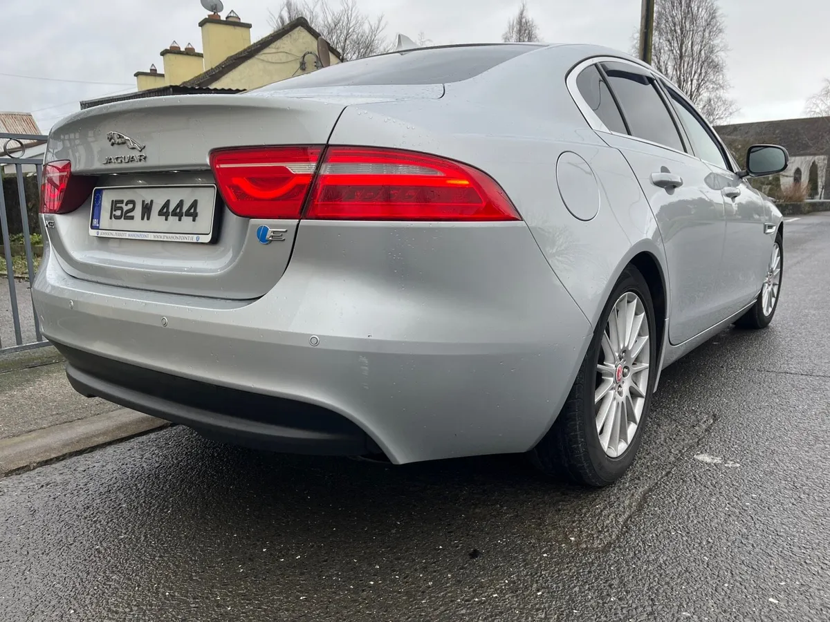 Jaguar XE - Image 4