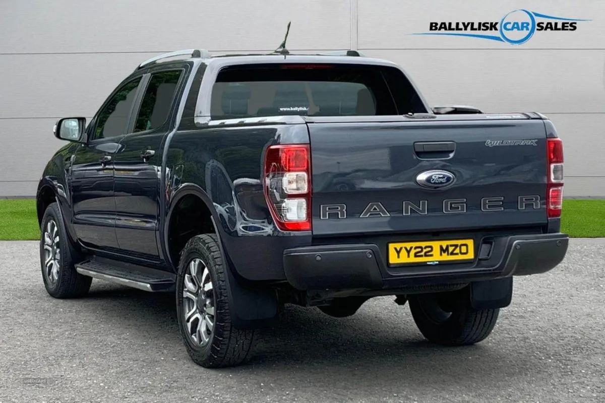 Ford Ranger 2.0 Ecoblue Wildtrak Auto 4WD in Silv - Image 2