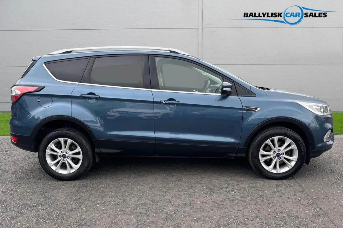 Ford Kuga 1.5 Tdci 120PS Titanium in Chrome Blue - Image 3