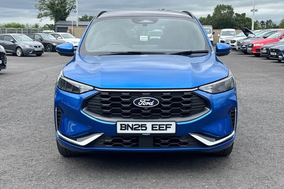 Ford Kuga 2.5h Fhev 180PS St-line X in Desert Isl - Image 4