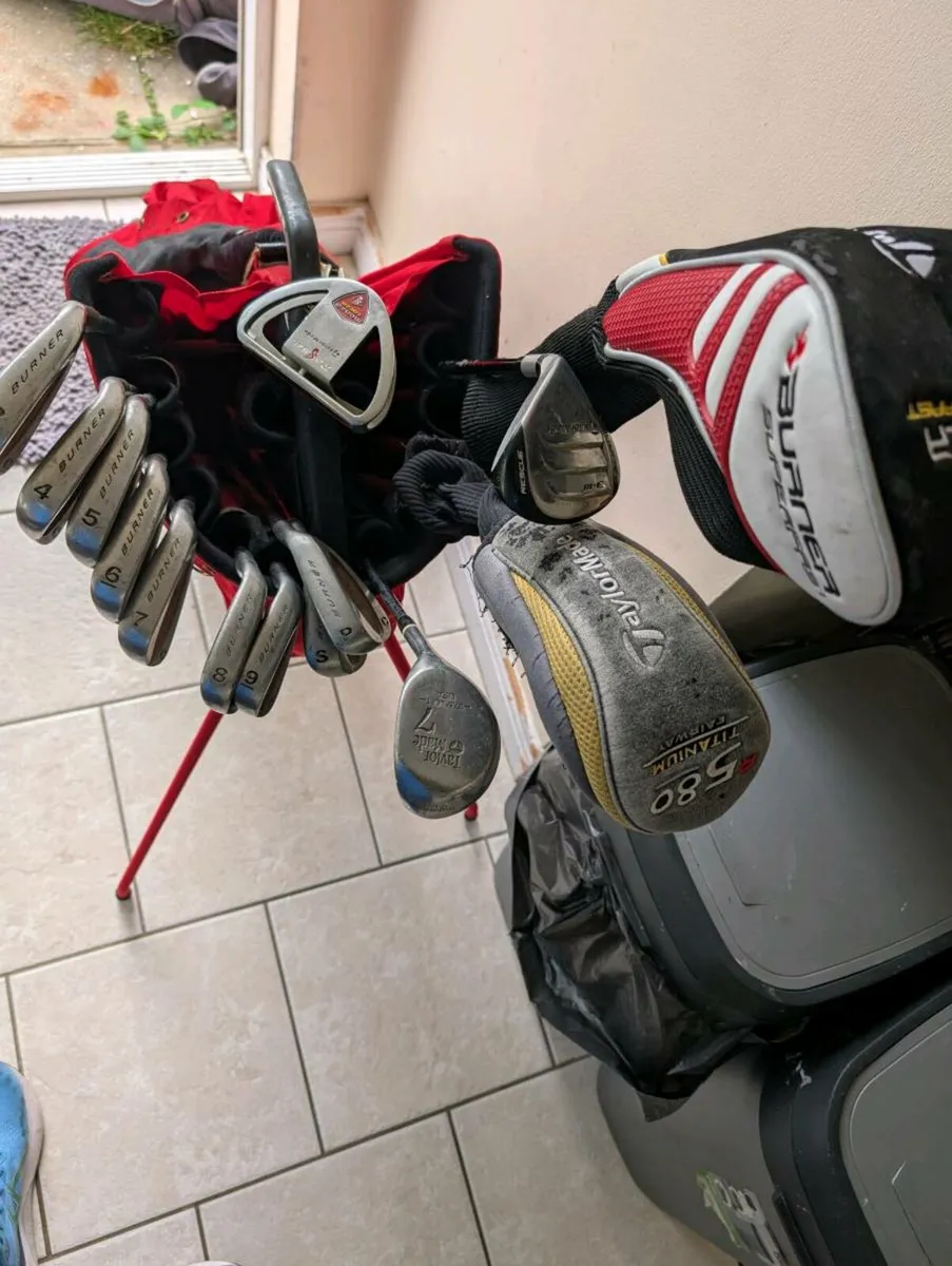 Full Taylormade Golf clubs &putter for quick sale - Image 2