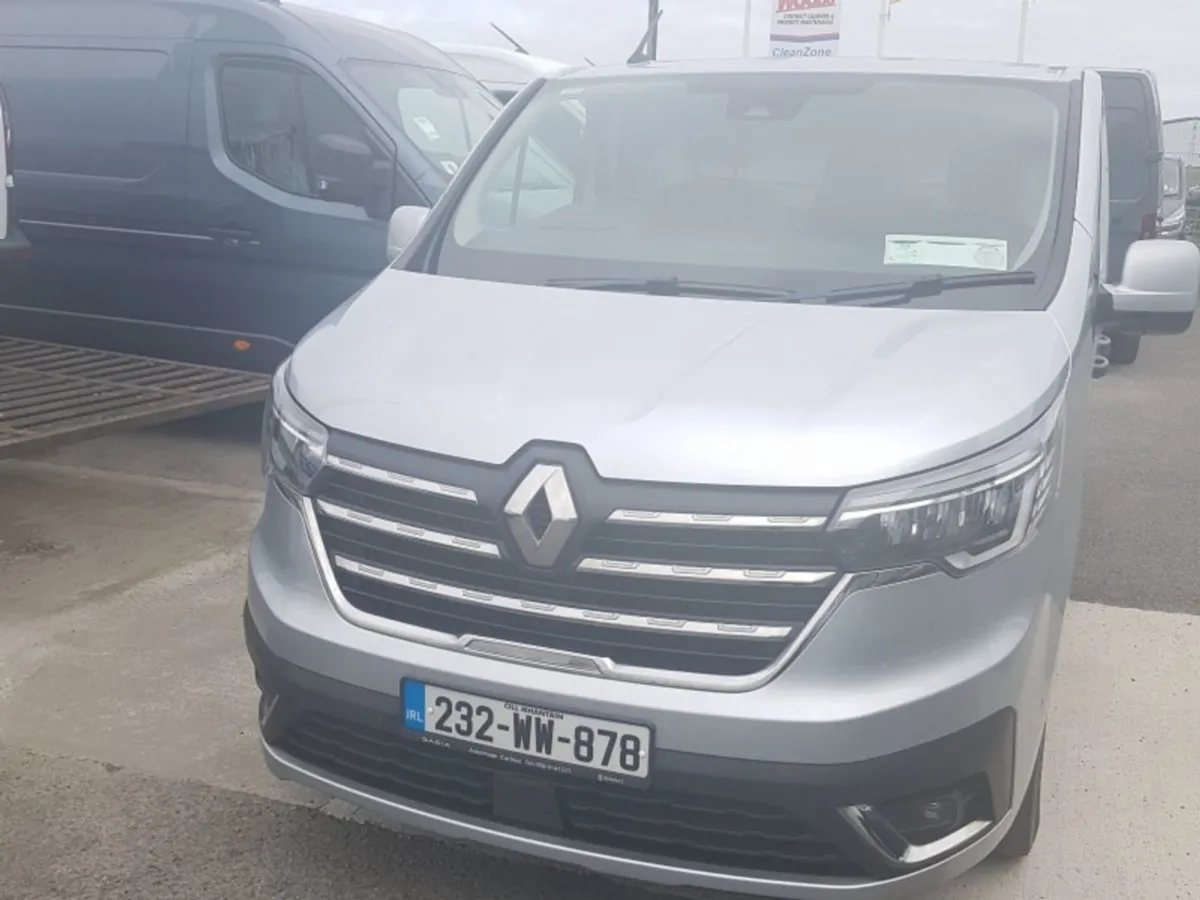 Renault Trafic 170 Auto Extra Sport - Image 1