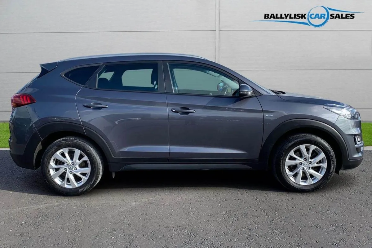 Hyundai Tucson 1.6 Crdi Mhev SE Nav IN Grey With - Image 3