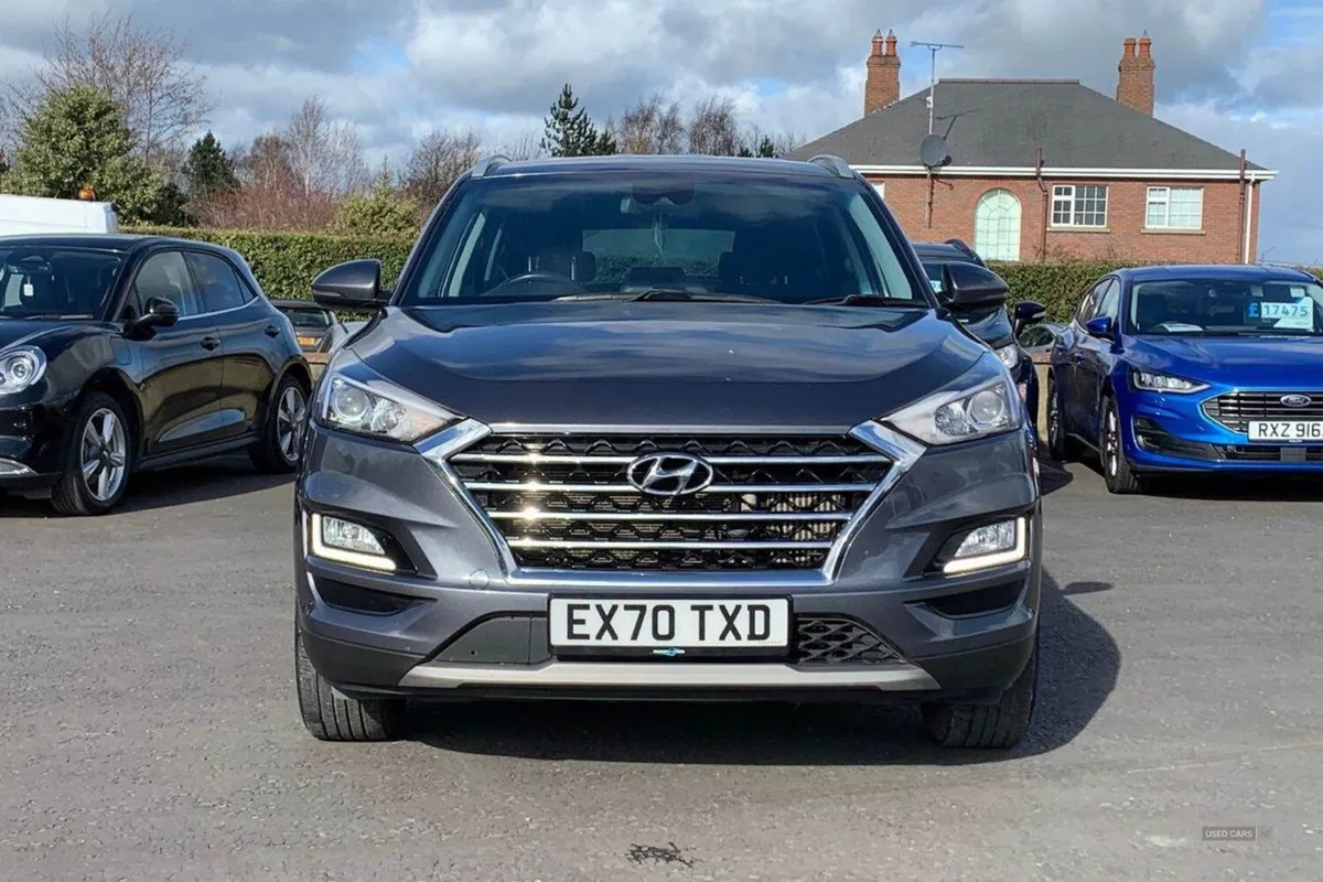 Hyundai Tucson 1.6 Crdi Mhev SE Nav IN Grey With - Image 4