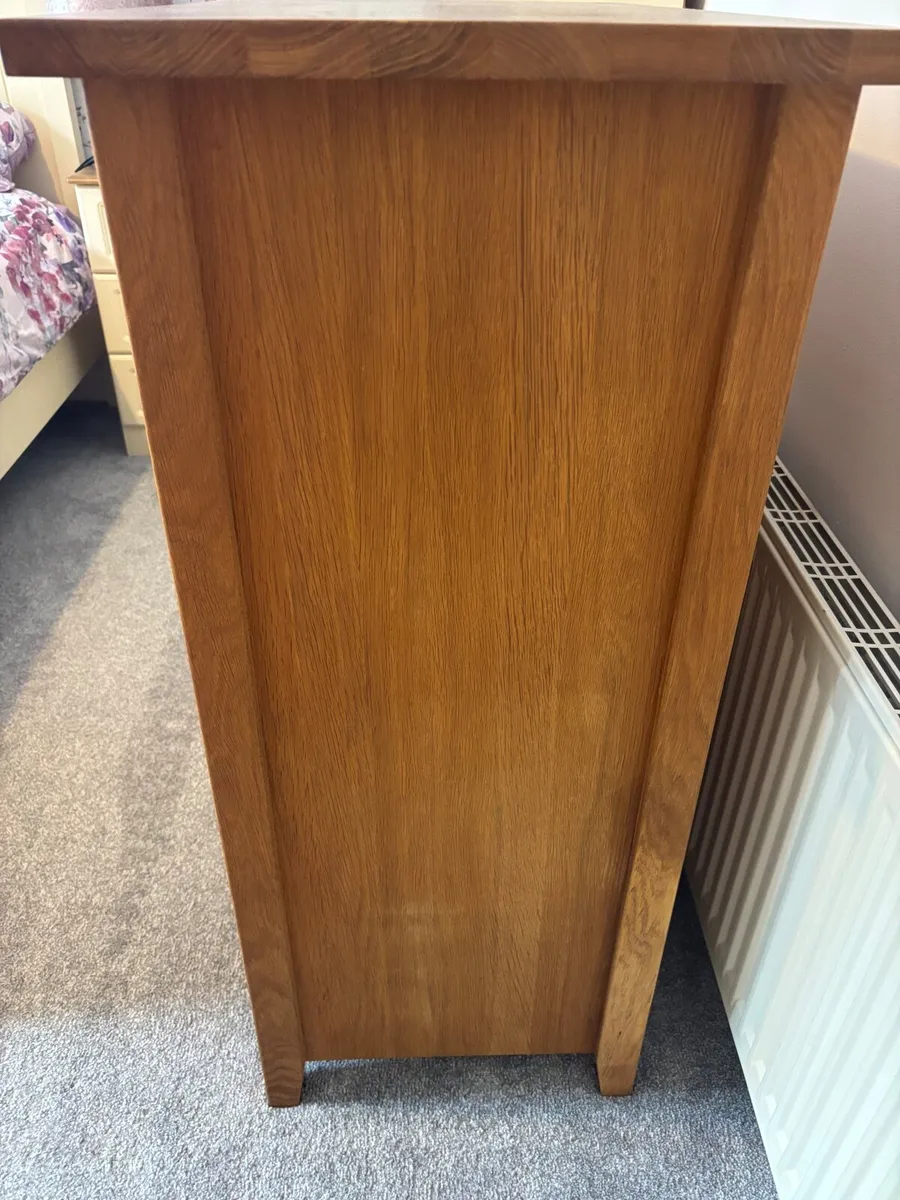 Solid oak chest of drawers - Image 3