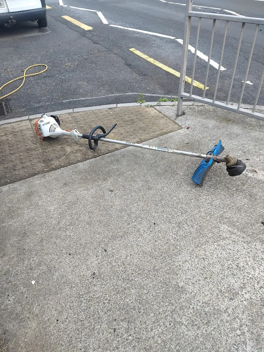 Sthil FS 55 R grass strummers running well - Image 4