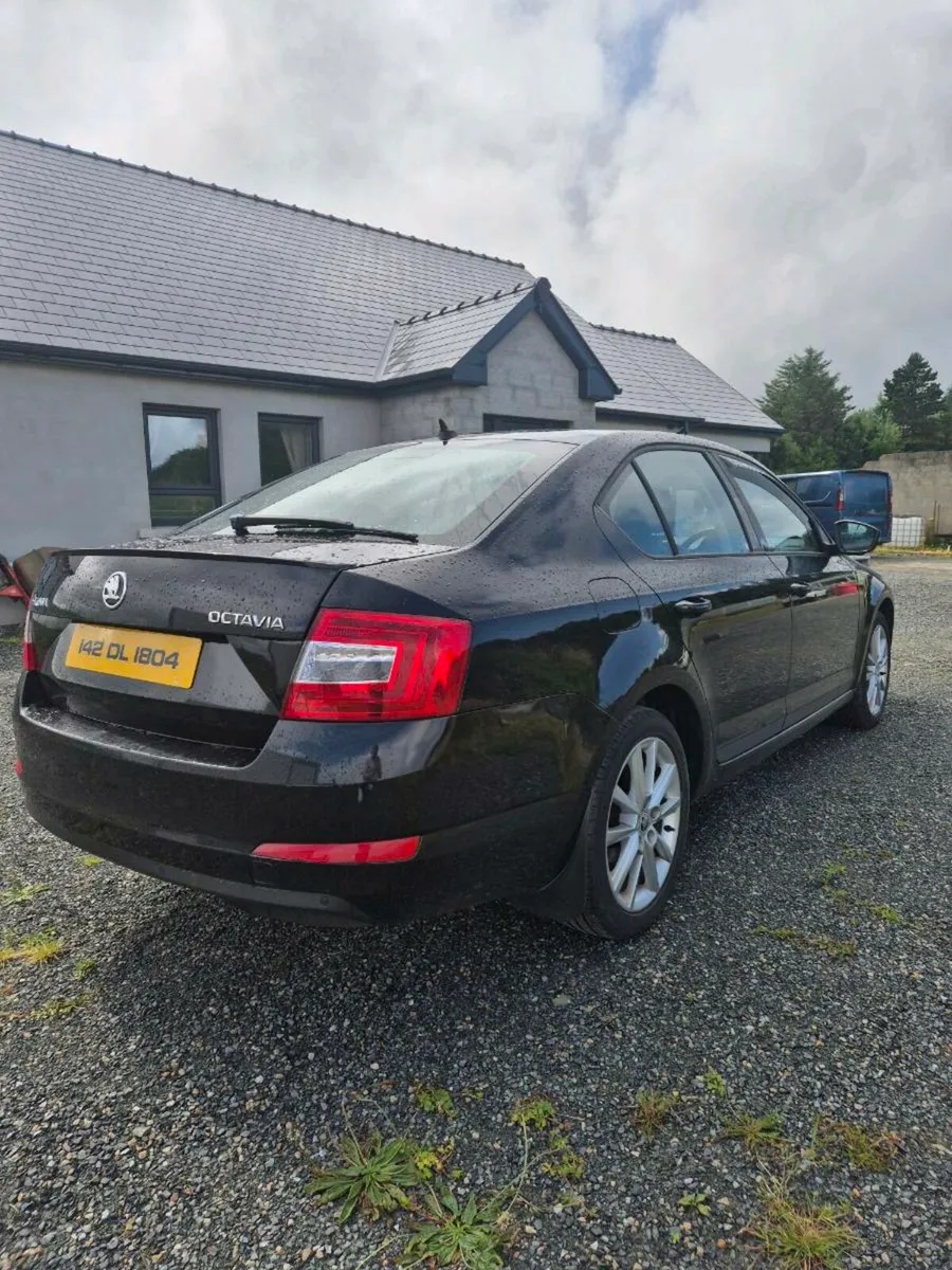 Skoda Octavia 2.0 DSG - Image 4