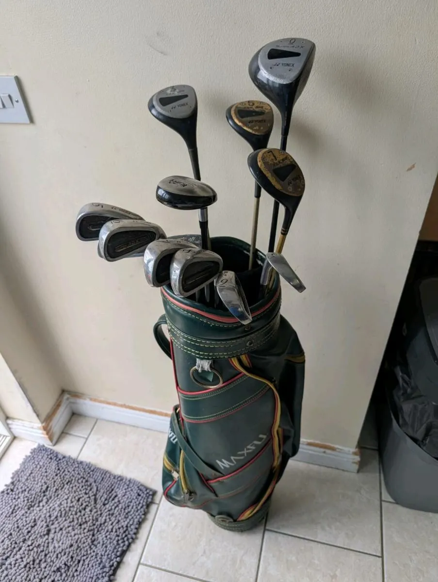 Cheap set of adult Golf clubs - Image 1