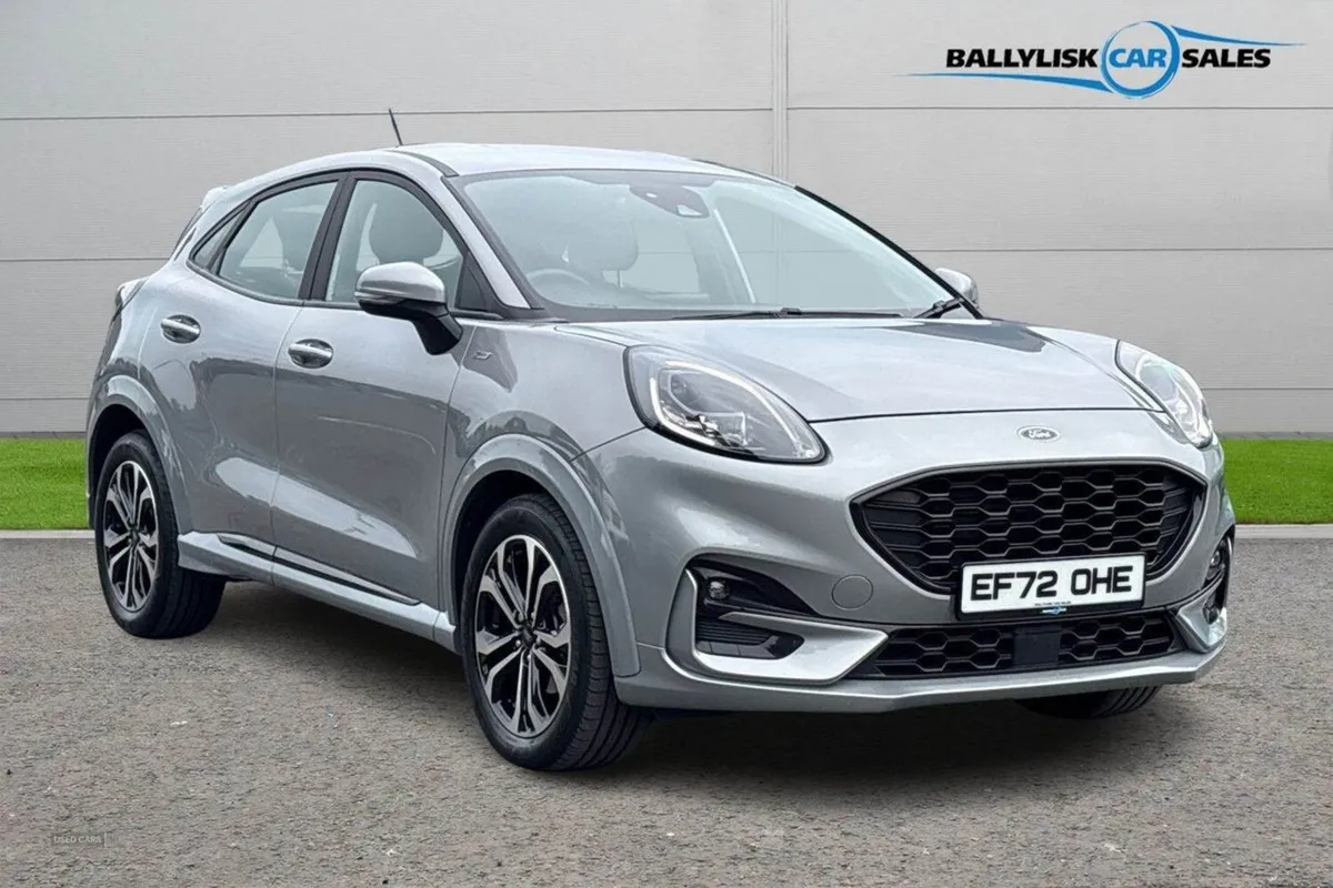 Ford Puma 1.0t 125PS St-line Auto in Solar Silver - Image 1
