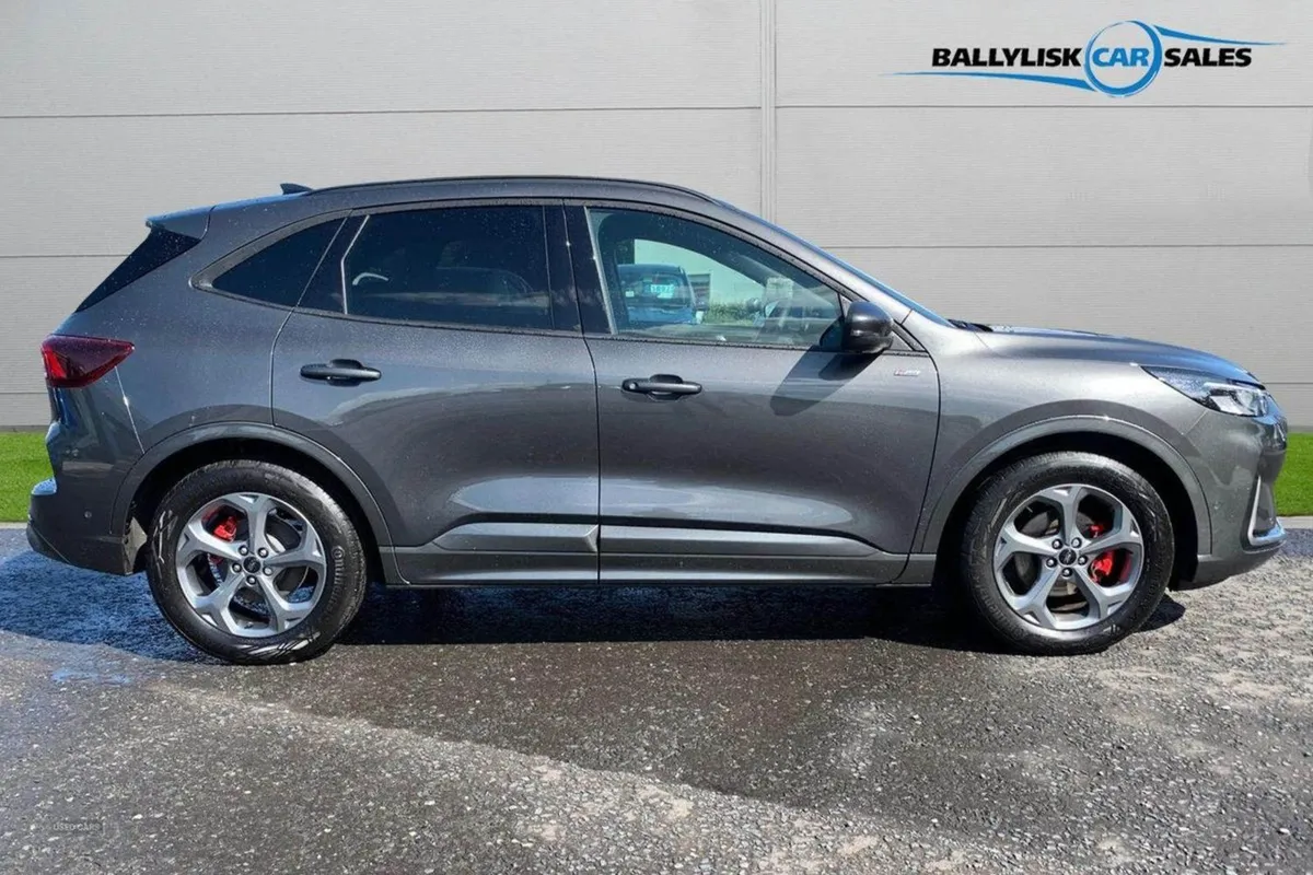 Ford Kuga 2.5h Fhev St-line Petrol Hybrid in Magn - Image 3