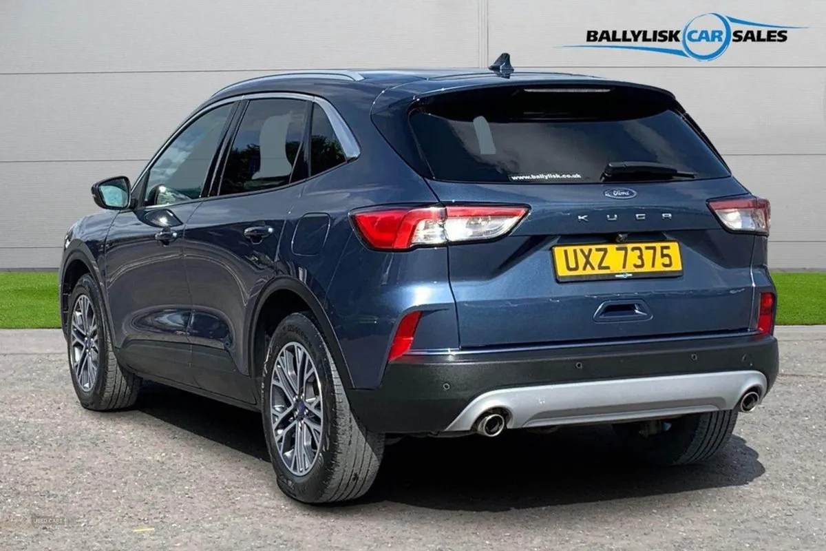 Ford Kuga 1.5 Ecoblue Titanium Edition in Chrome - Image 2