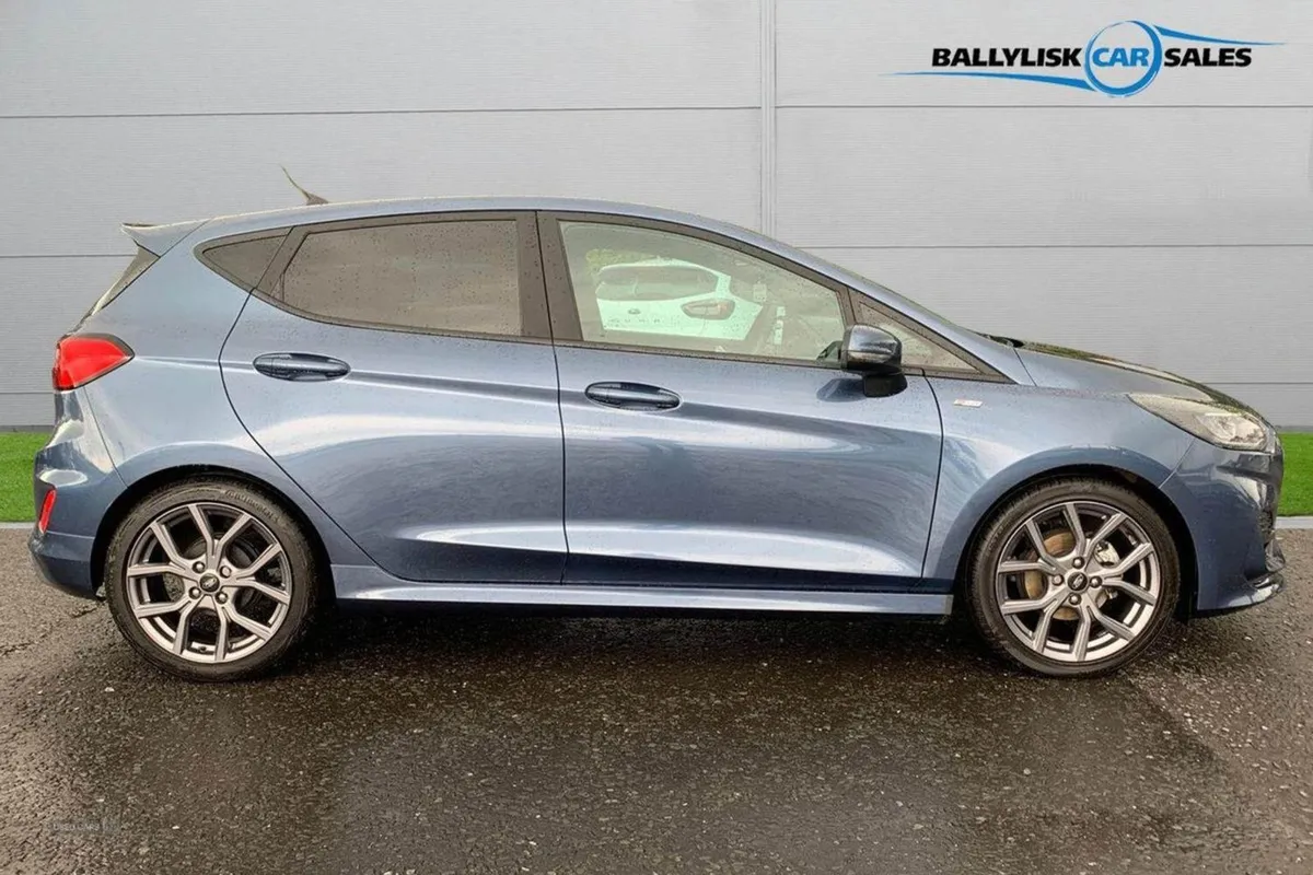 Ford Fiesta 1.0 125PS St-line Edition in Chrome B - Image 3
