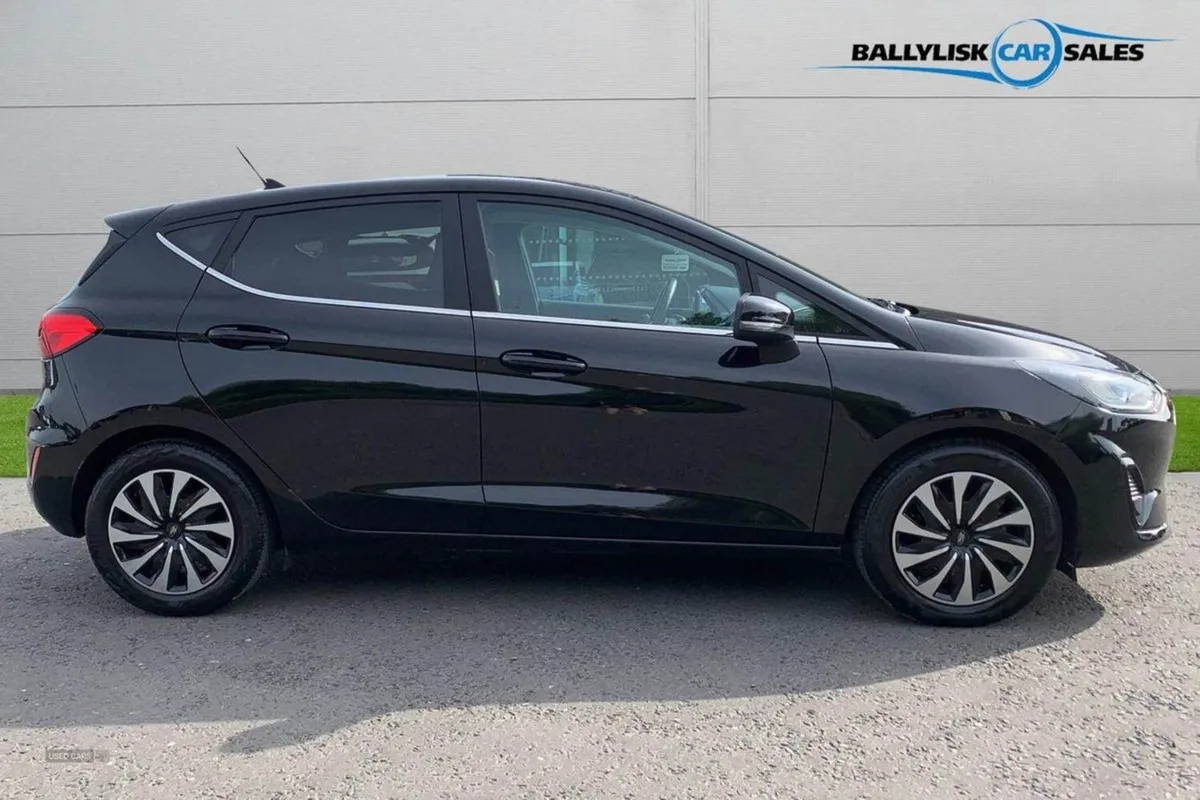 Ford Fiesta 1.0 Titanium 5dr Petrol Manual 125 ps - Image 3