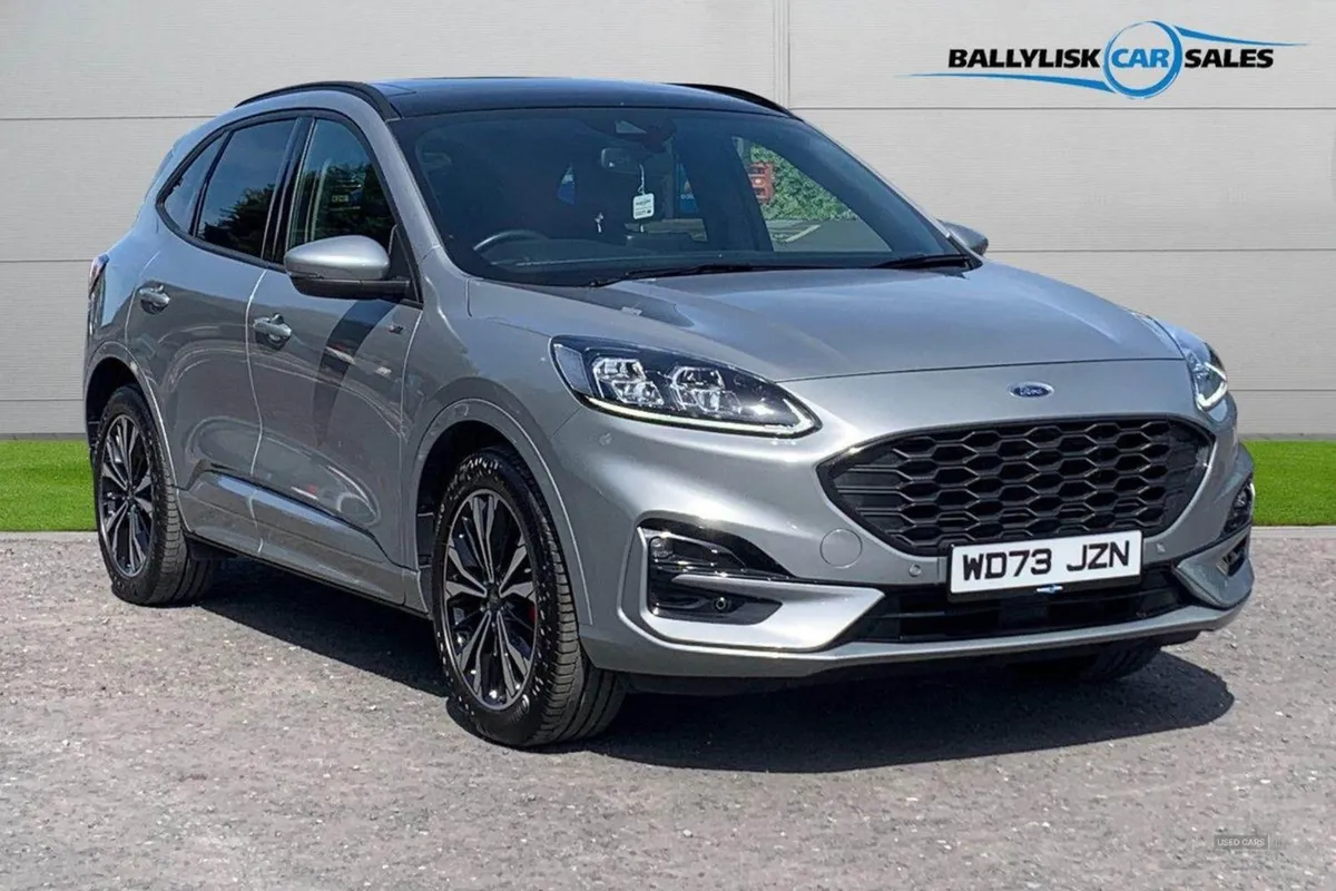 Ford Kuga 2.5h Fhev St-line X Edition in Solar Si - Image 1