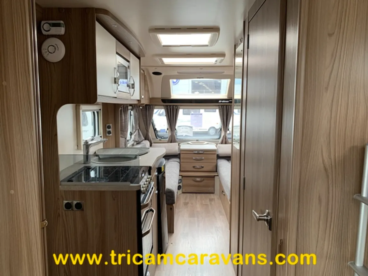 2017 Swift S-Line 566/6, Fixed Bunks - Image 3