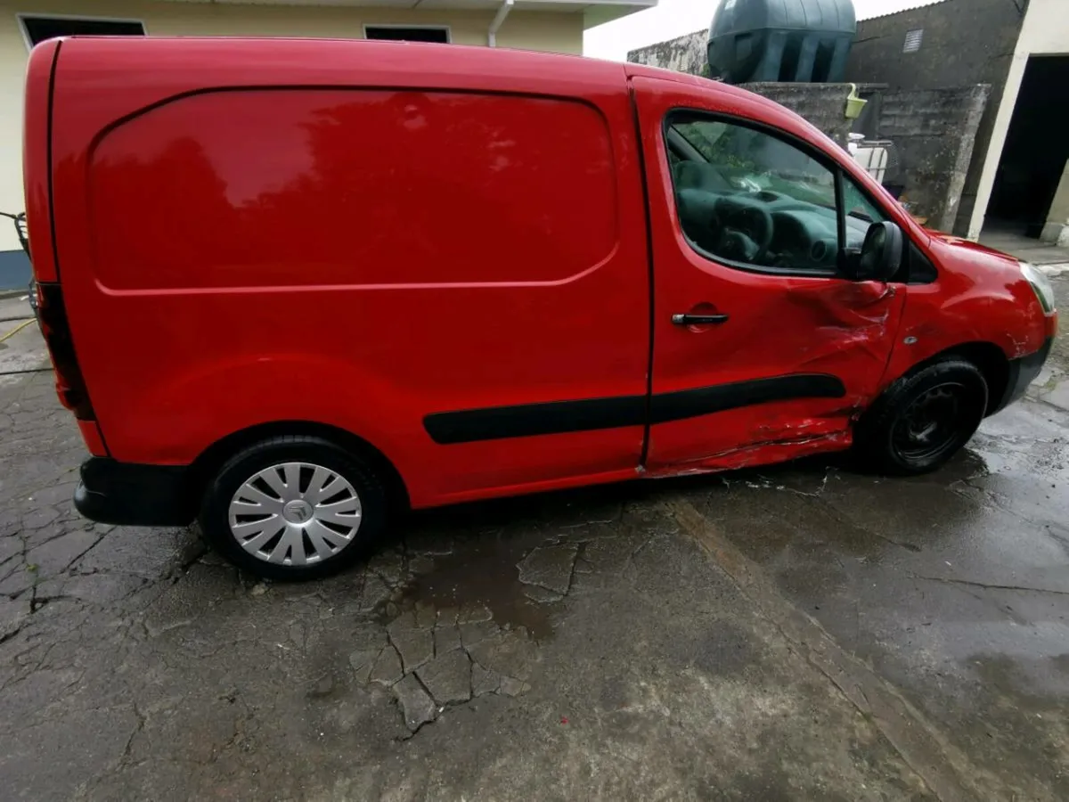 14 Citroen Berlingo - Image 3