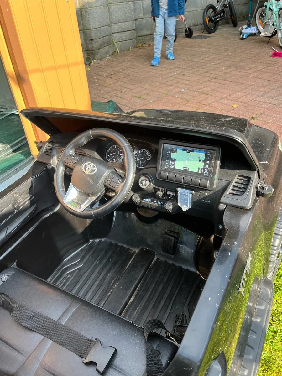 Kids electric car - Image 1