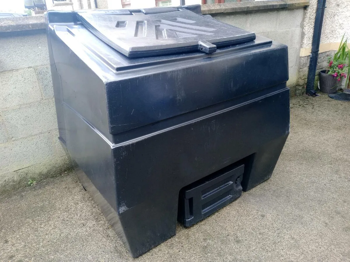 Plastic coal bunker - Image 3