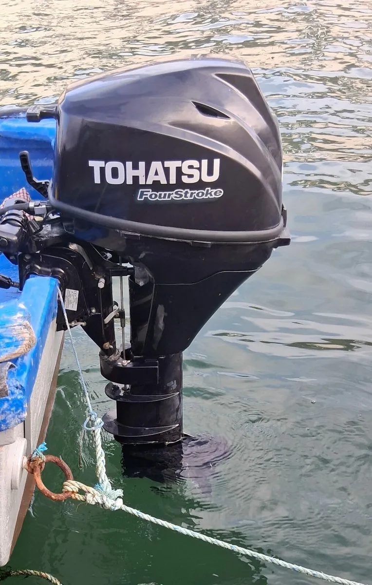 Outboard engine - Image 1