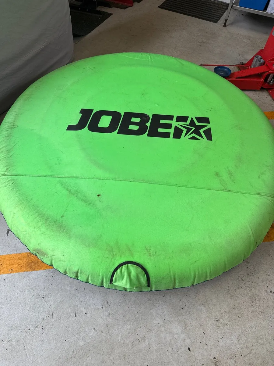 Jobe 3 person inflatable donut - Image 3