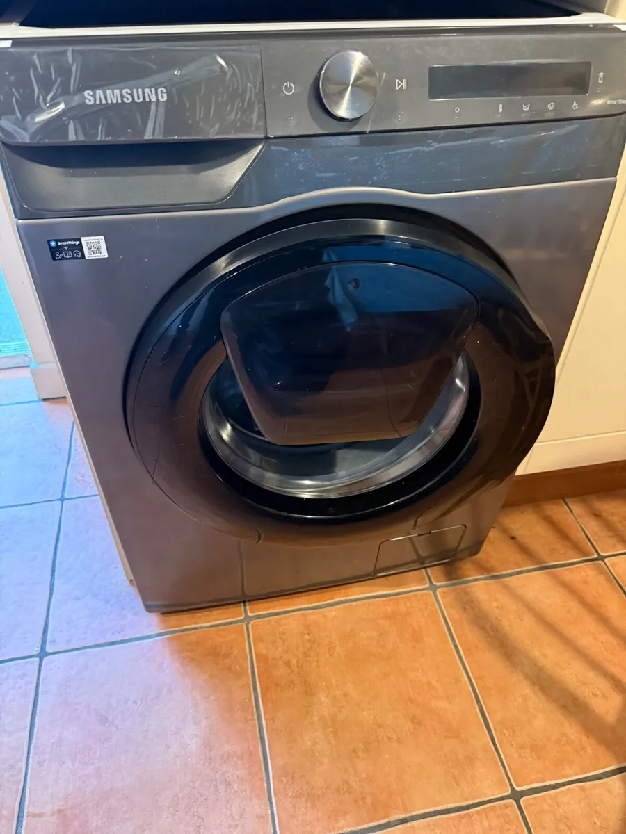 House appliance - Image 2