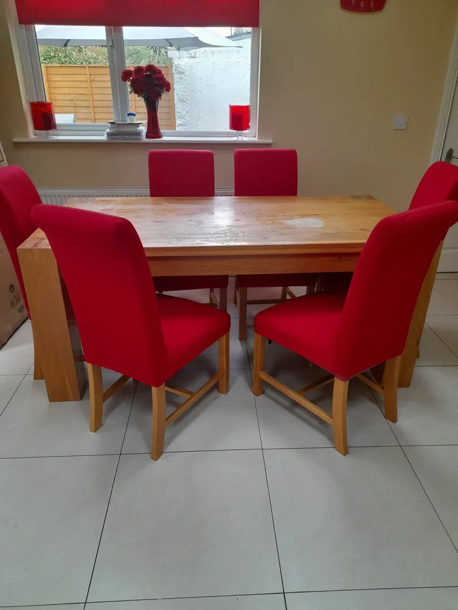 Table & 6 chairs - Image 1