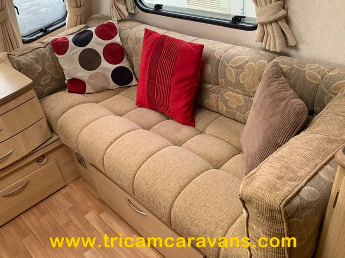 2008 Coachman Amara 450/2 - Image 4