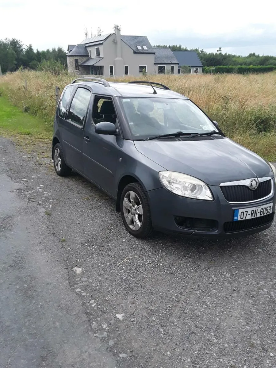 Skoda roomster  1,4 diesel  low mileage - Image 4