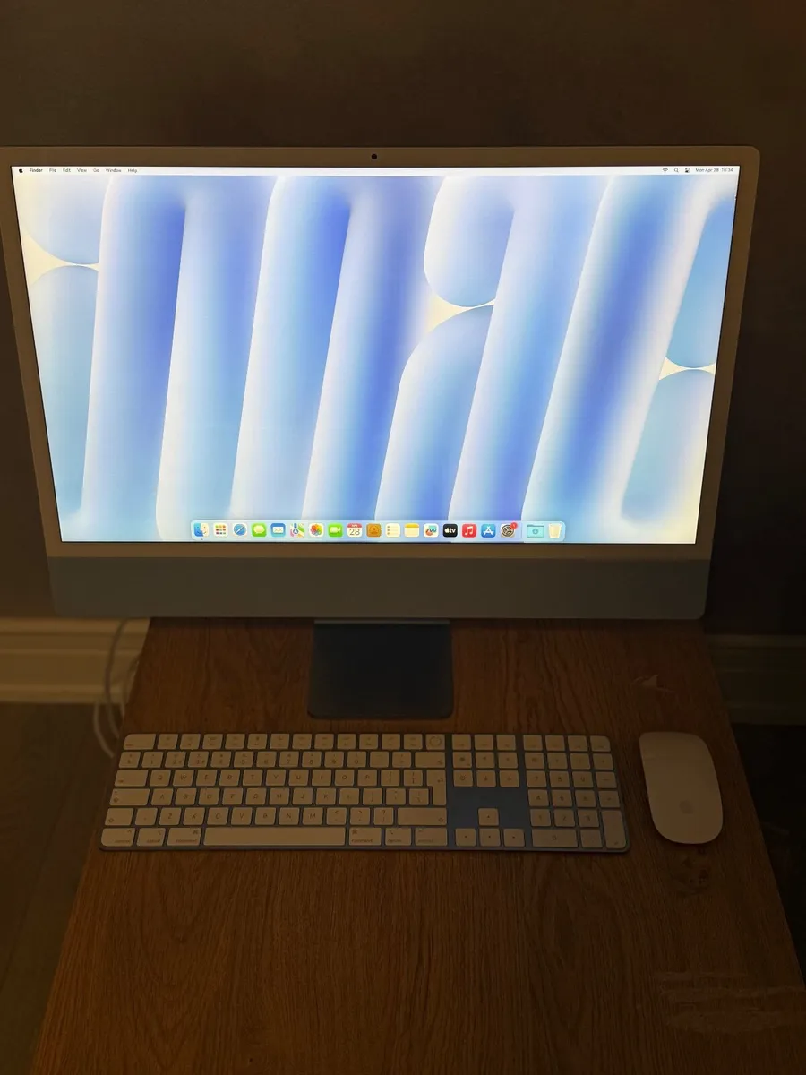 iMac 24" M1 16GB/256SSD Blue - Image 1