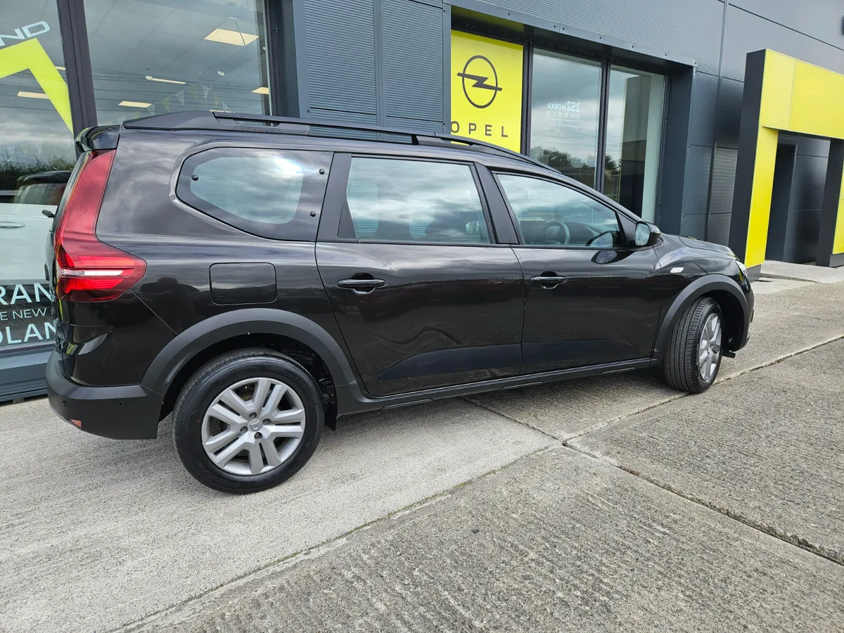 Dacia Jogger TCE 110 Comfort 7 Seater - Image 3