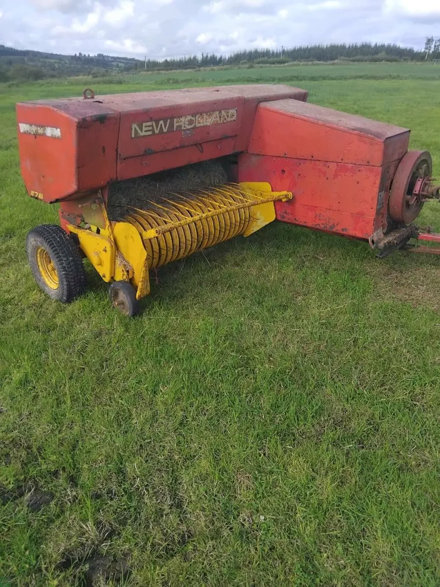 Square baler - Image 1