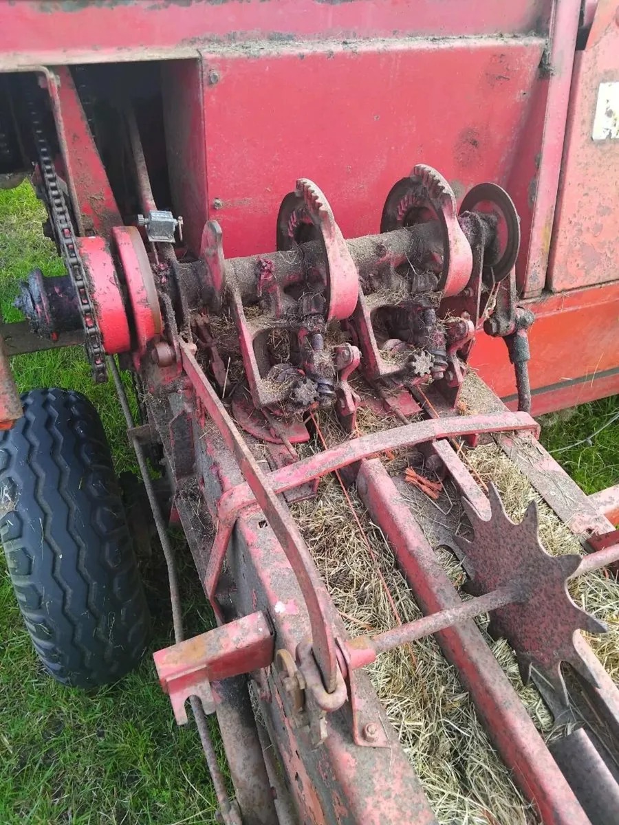 Square baler - Image 2