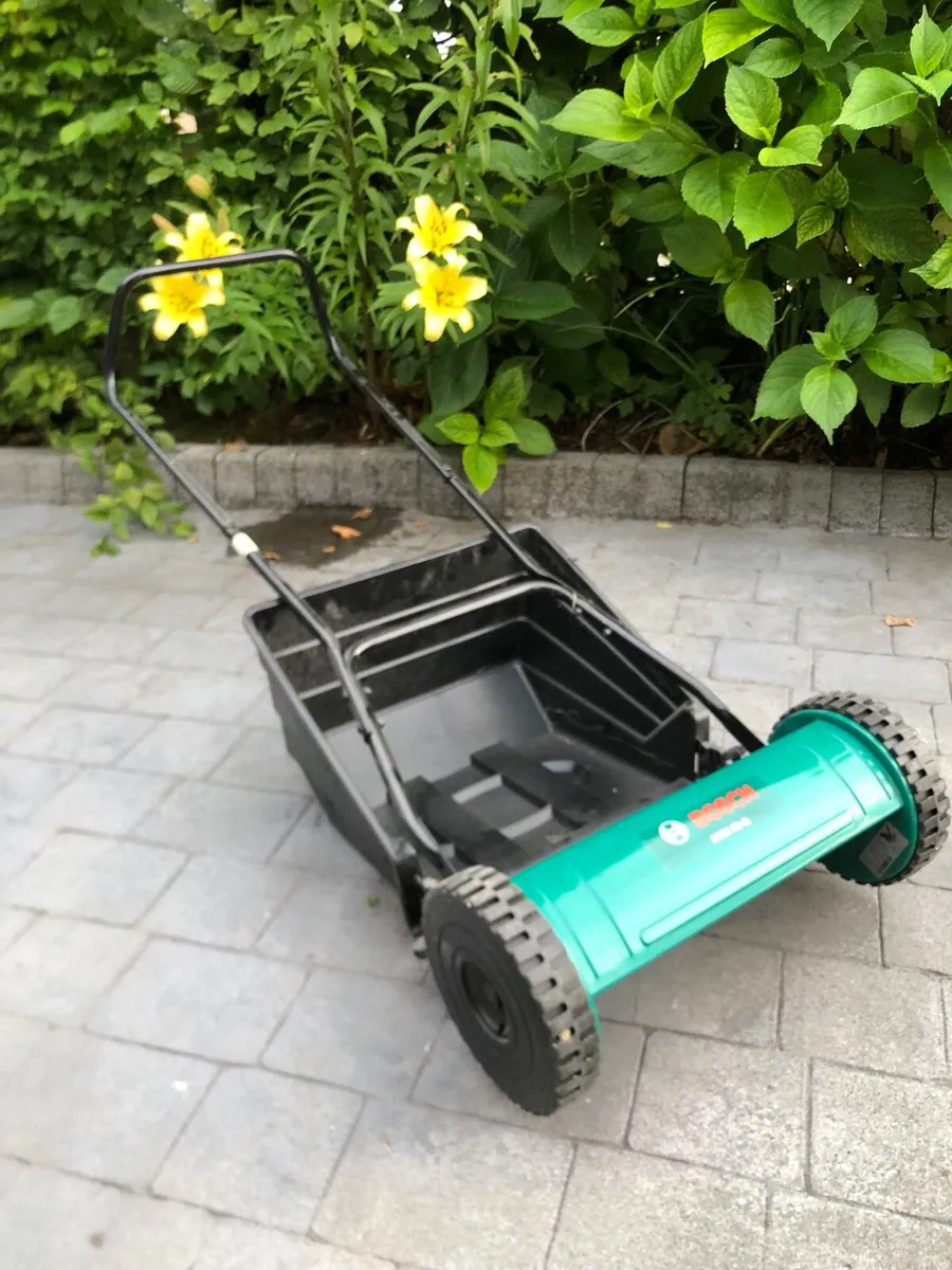 Lawn mower - Image 2