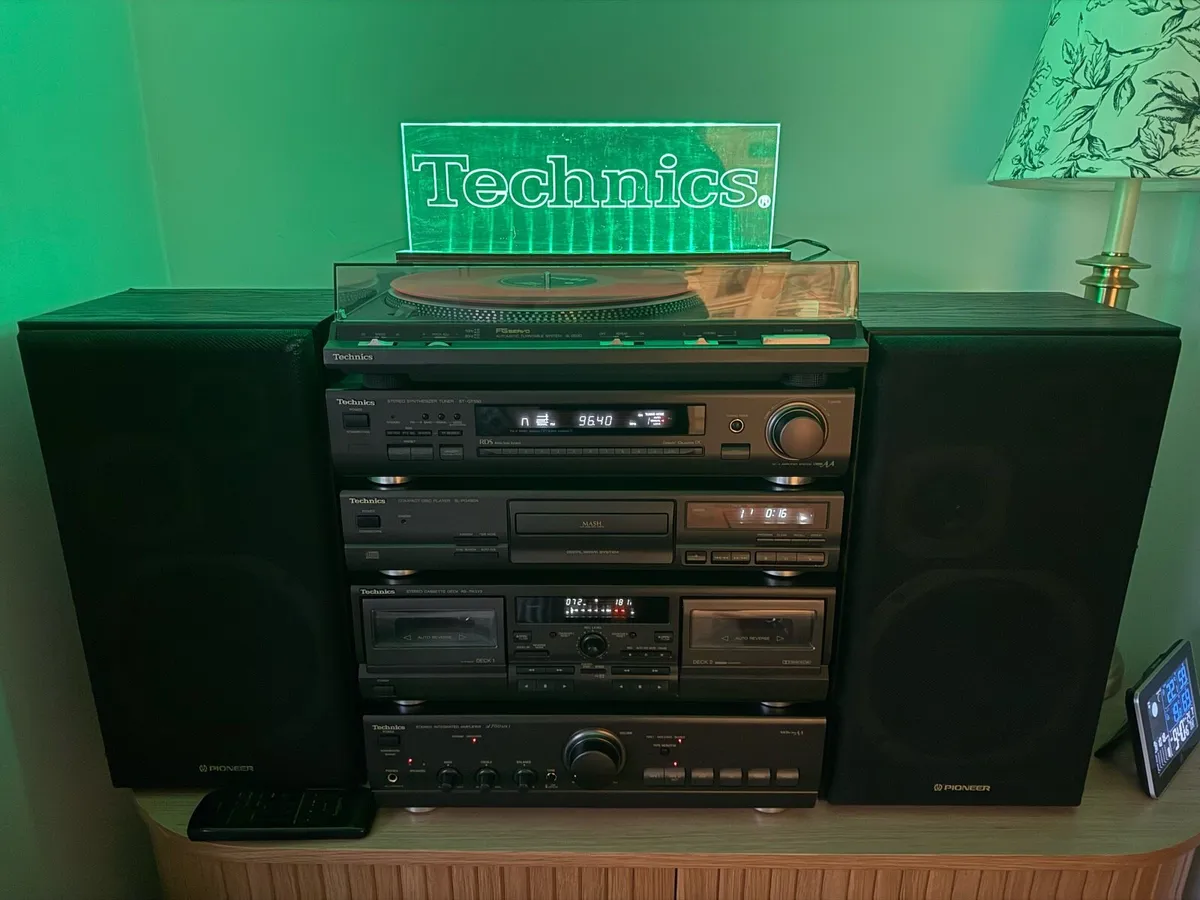 Technics HI-FI - Image 1