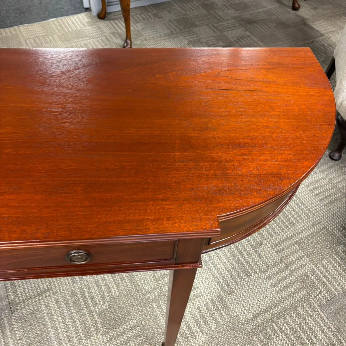Beautiful mahogany breakfront console table - Image 4