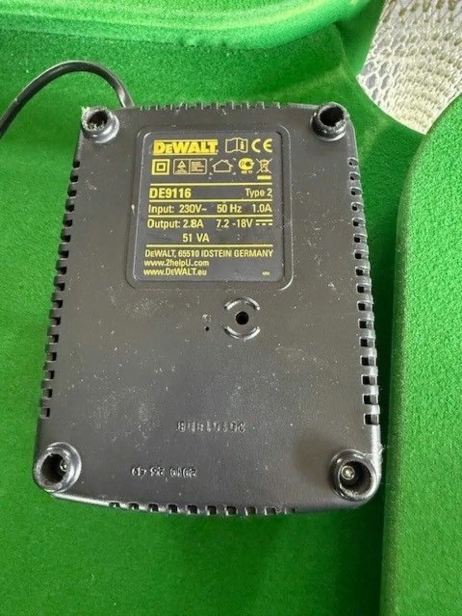 DeWalt battery charger for older drill - Image 2